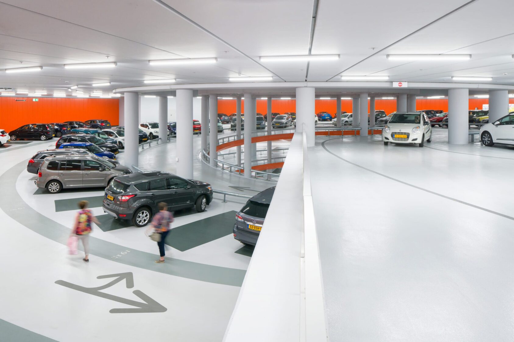coatingvloer-parkeergarage-coating-vloer-belastbaar coatingvloer-parkeergarage-coating-vloer-belastbaar