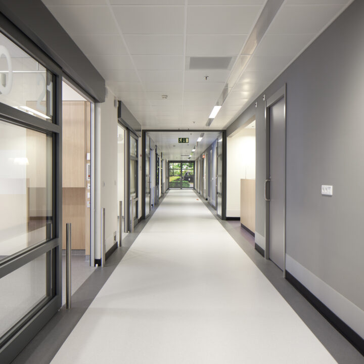 coatingvloer-ziekenhuis-coating-vloer-mat-naadloos coatingvloer-ziekenhuis-coating-vloer-mat-naadloos