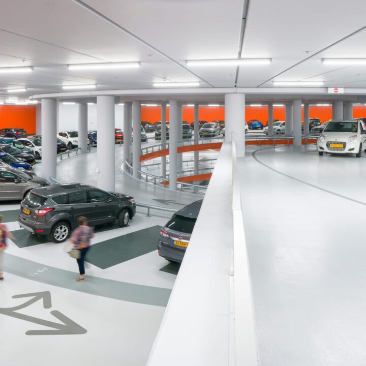 epoxyvloer-parkeergarage-coating-vloer-belastbaar epoxyvloer-parkeergarage-coating-vloer-belastbaar