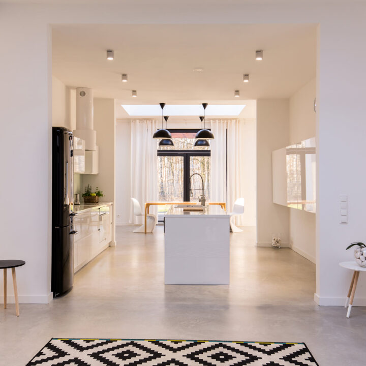 gietvloer-woonkamer-cement-minimaal-woonbeton-betonlook gietvloer-woonkamer-cement-minimaal-woonbeton-betonlook