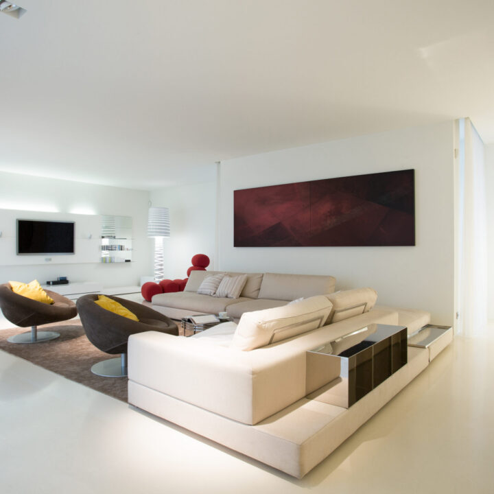 gietvloer-woonkamer-wit-minimalistisch-zit-hoek gietvloer-woonkamer-wit-minimalistisch-zit-hoek