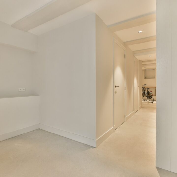 lavasteen--beige-bad-japandi-gietvloer-beton-cire lavasteen--beige-bad-japandi-gietvloer-beton-cire
