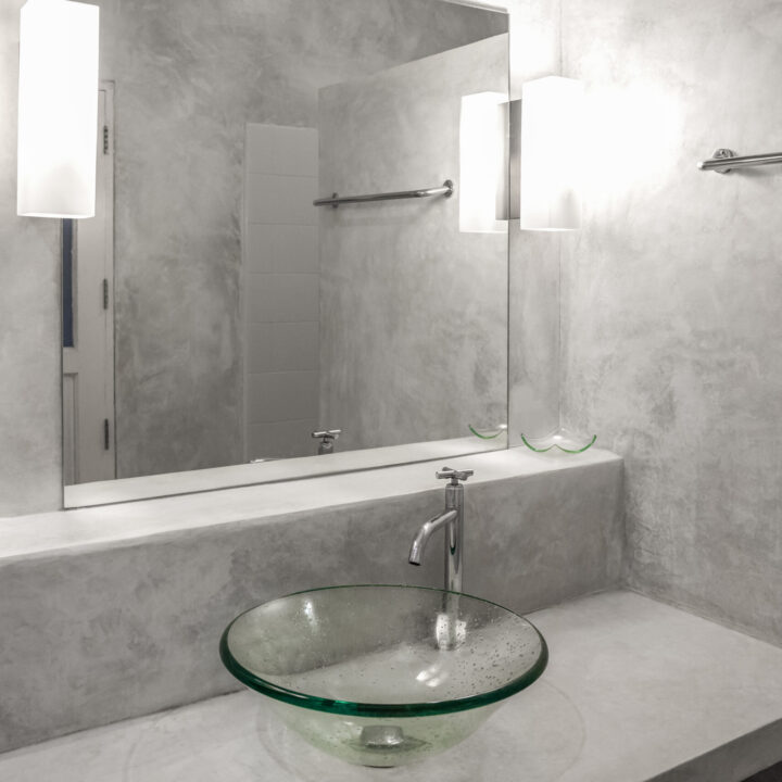 lavasteen-badkamer-grijs-gietvloer-beton-cire lavasteen-badkamer-grijs-gietvloer-beton-cire