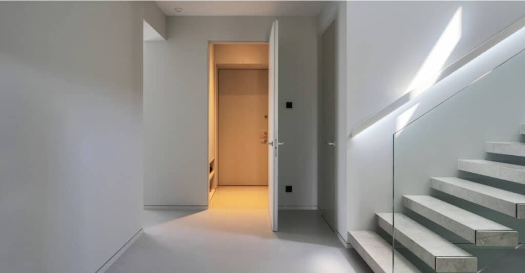 Trap gemaakt van microcement